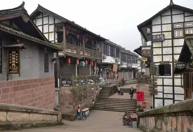 凉城赛区医疗卫生保障组开展场地踏勘及实战演练